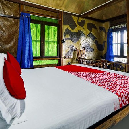 Oyo Flagship Meadow View Inn Thekkady Exterior photo