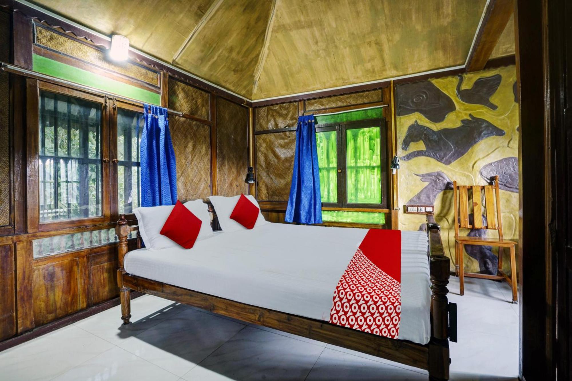 Oyo Flagship Meadow View Inn Thekkady Exterior photo