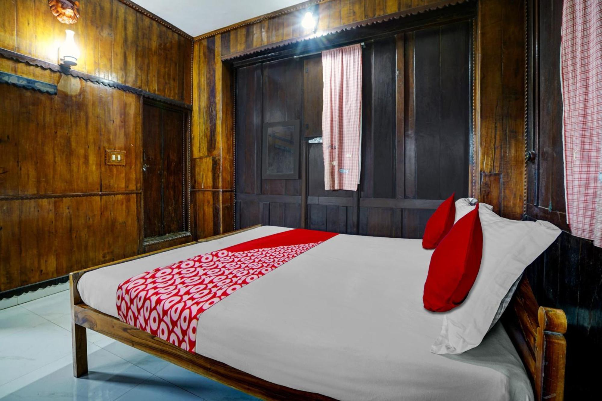 Oyo Flagship Meadow View Inn Thekkady Exterior photo